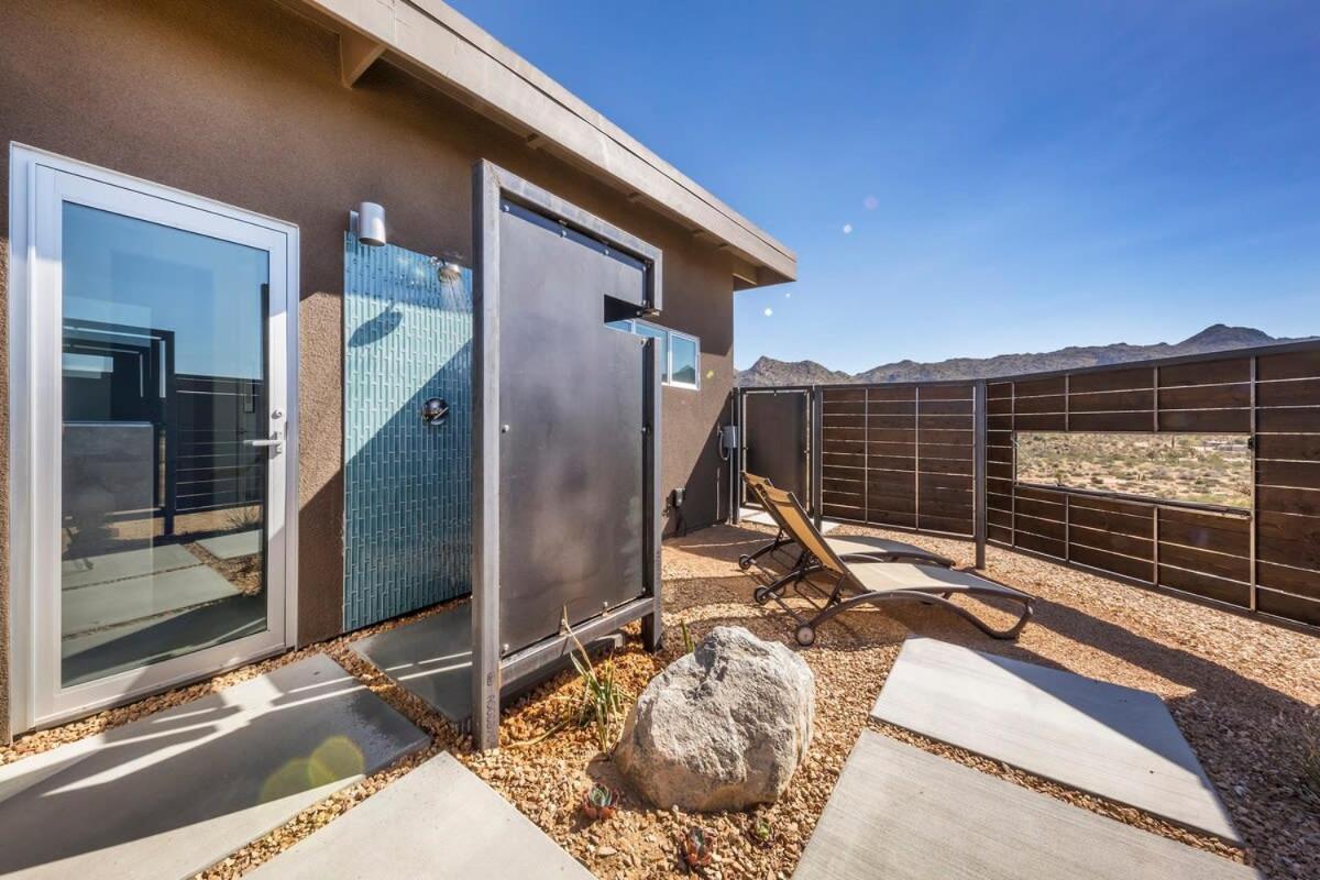 Shelter 2 L A Classic At Joshua Tree Park Entrance Extérieur photo