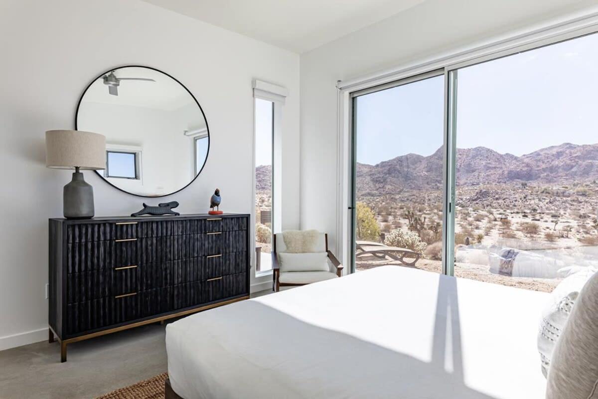 Shelter 2 L A Classic At Joshua Tree Park Entrance Extérieur photo