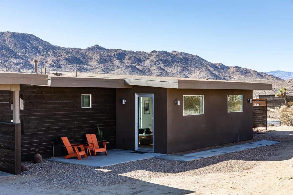Shelter 2 L A Classic At Joshua Tree Park Entrance Extérieur photo